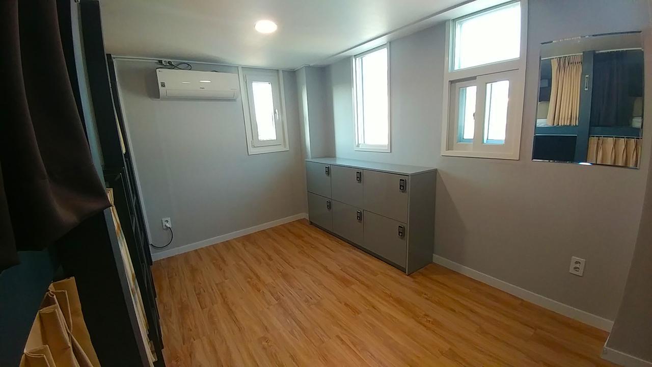 Socuri Home Guesthouse Сеул Екстериор снимка
