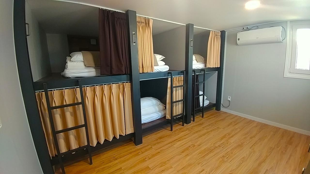 Socuri Home Guesthouse Сеул Екстериор снимка